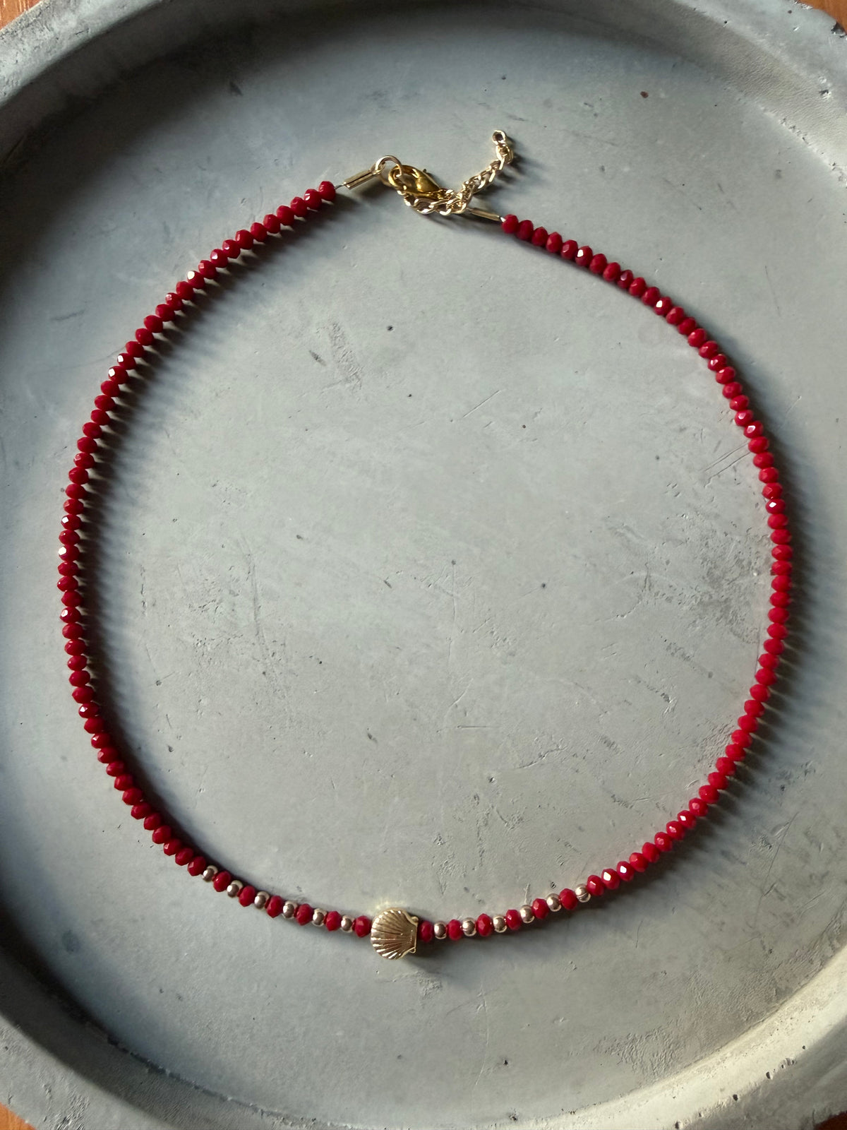 Collar con colgante de concha